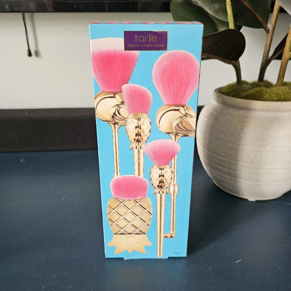 Tarte NIB Lets Flamingle Brush Set